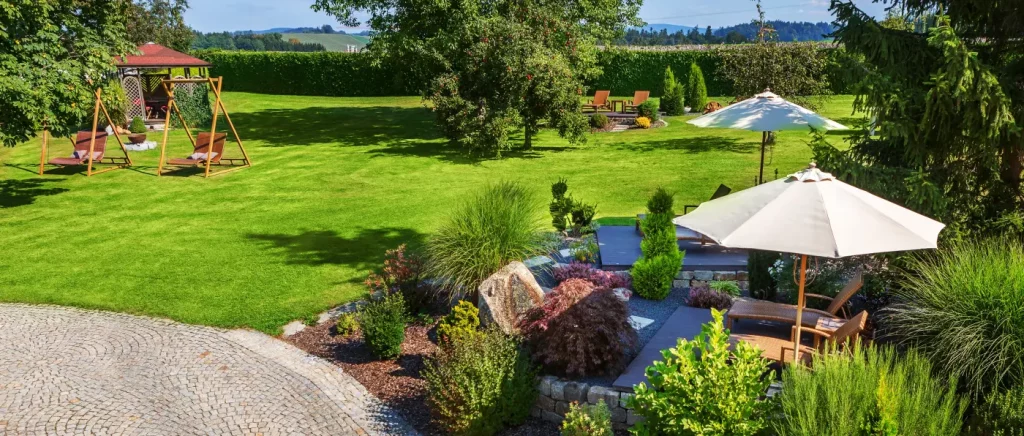 Erholen im Garten vom Wellnesshotel Brandlhof in Röhrnbach