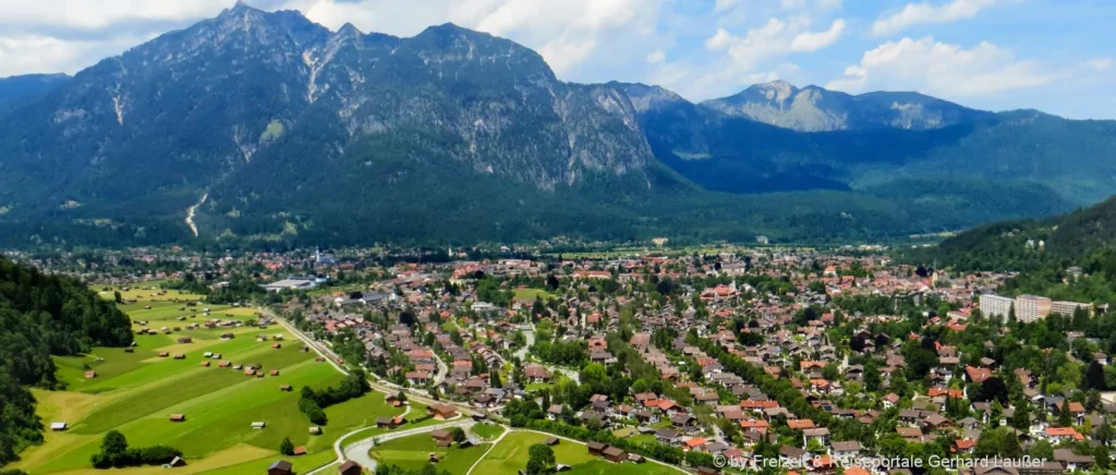 Garmisch-Partenkirchen in Oberbayern Ausflugsziele in Garmisch-Partenkirchen schöne Städte in Bayern im Allgäu