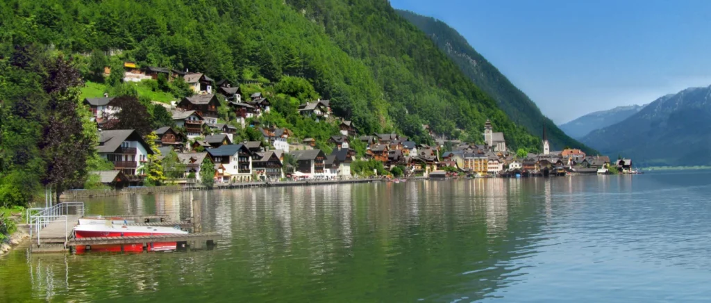 Sehenswürdigkeiten Bad Goisern Ausflugsziel Hallstätter See im Bundesland Oberösterreich