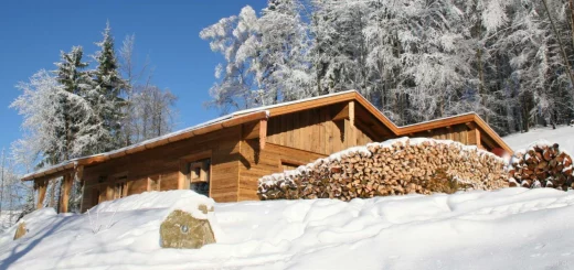 hüttenhof-bayerischer-wald-chalets-skihütte-winterurlaub