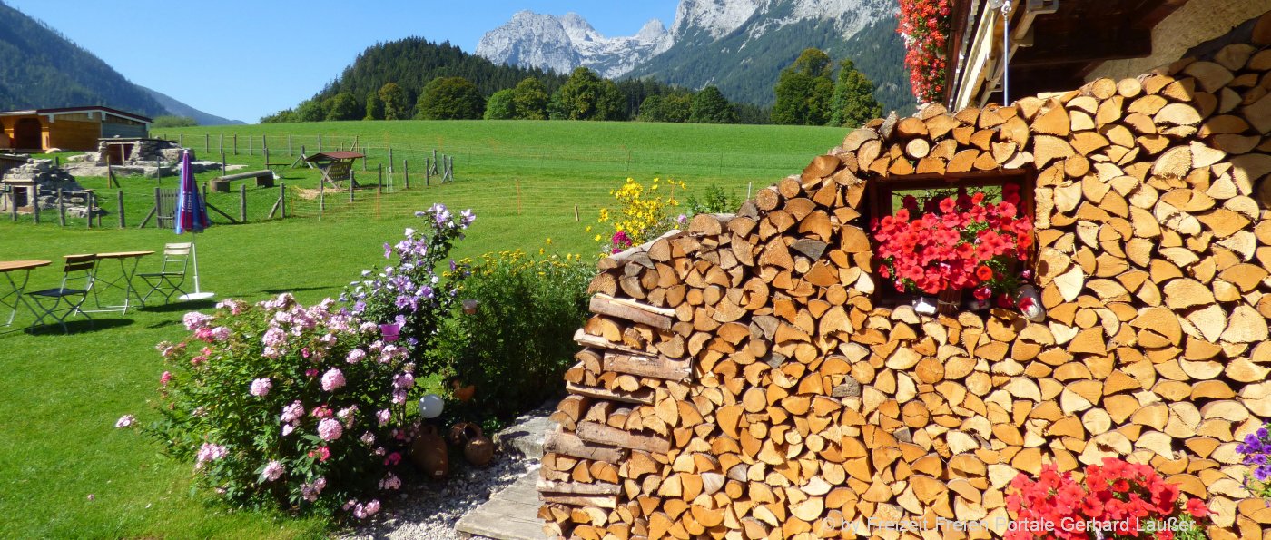 Hüttenurlaub in Bayern buchen - Berghütten für 10 bis 14 Personen