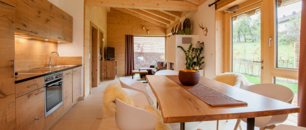 Bayerischer Wald Wellness Chalet mit Kamin & Sauna in Bayern Ferienhütte