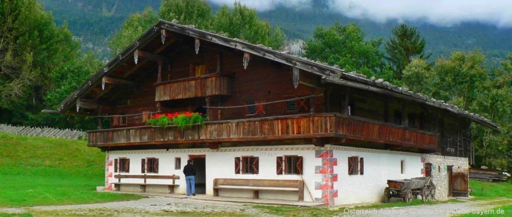 Freilichtmuseum Tirol stattliches Bauernhaus in Kramsach