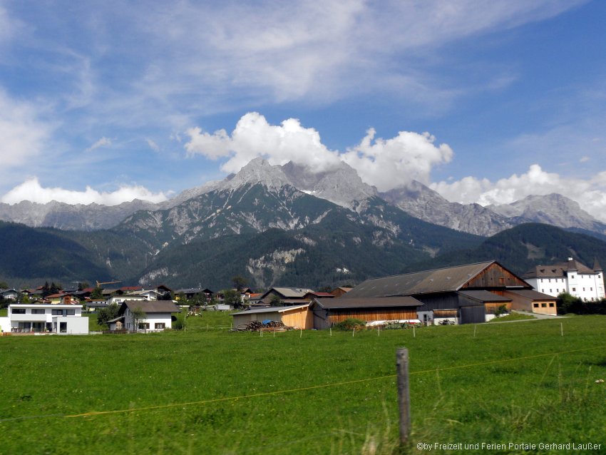 saalfelden am steinernen meer tourist info