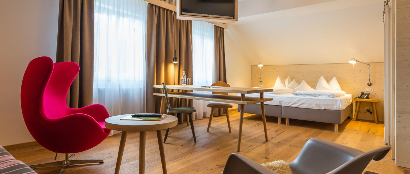 Zimmer und Suiten mit hochwertiger Naturholz Ausstattung im Wellnesshotel Postwirt postwirt-hotel-gasthof-3-sterne-zimmer-bayerischer-wald