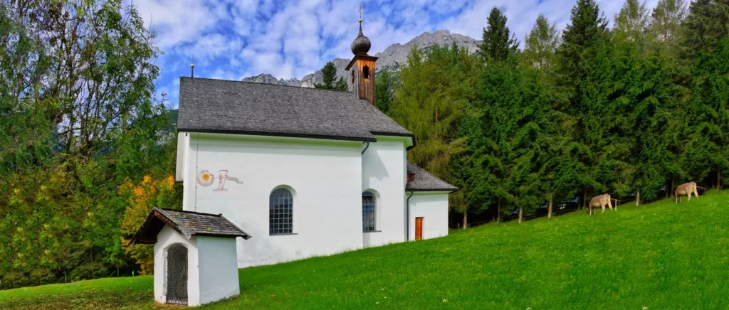 Bärnstattkapelle zum Leidenden Heiland Kapelle in Scheffau Sehenswürdigkeiten Scheffau am Wilden Kaiser Wallfahrtskapelle Bärnstattkapelle