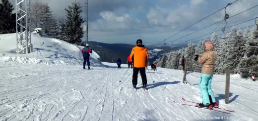 skiurlaub-bayerischer-wald-skifahren-niederbayern-abfahrten