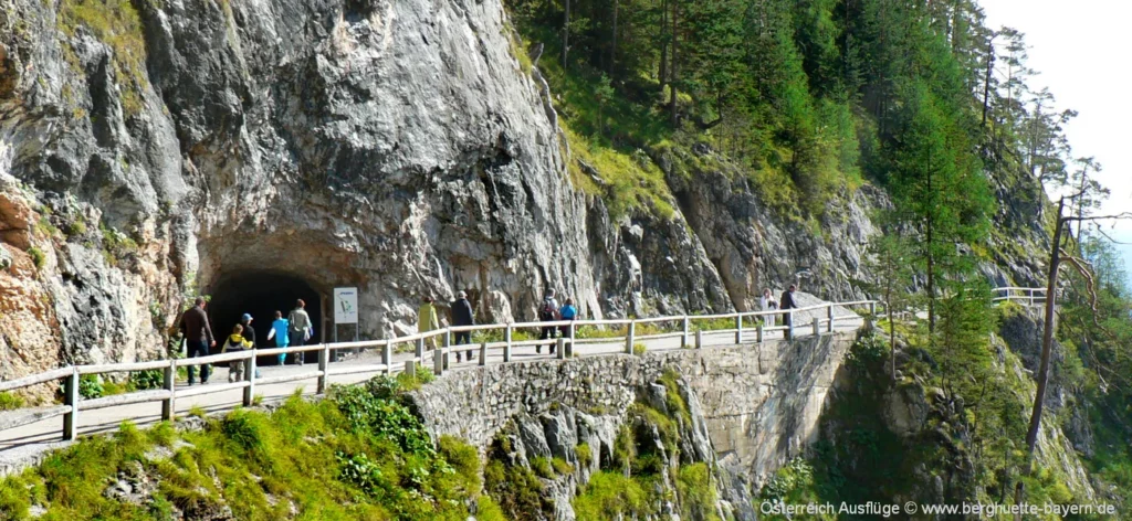 Wandern zur Eisriesenwelt Werfen Sehenswürdigkeiten im Salzburger Land