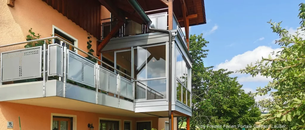 Überdachungen für Wintergarten, Balkon & Terrassen mit Glas Schiebetüren